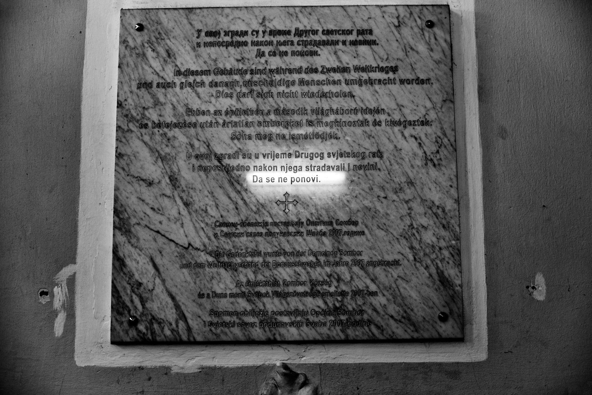 Spomen ploča ubijenim Podunavskim Nemcima u Somboru