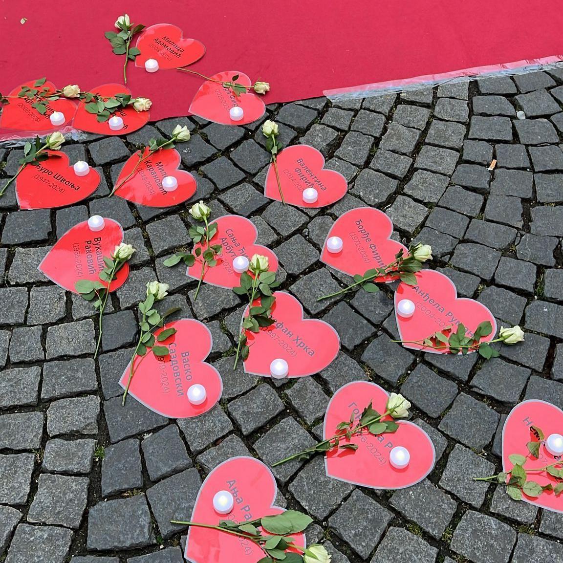 Studenti trkači sve bliži Briselu 7 Crvena srca na betonu