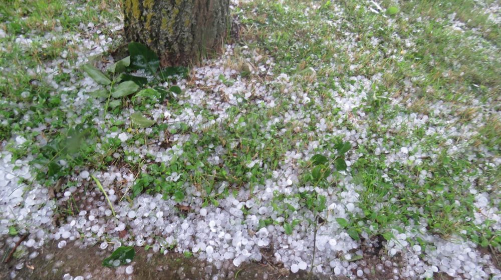 "Grad oko Kragujevca": Led veličine graška zasuo ovaj grad 1