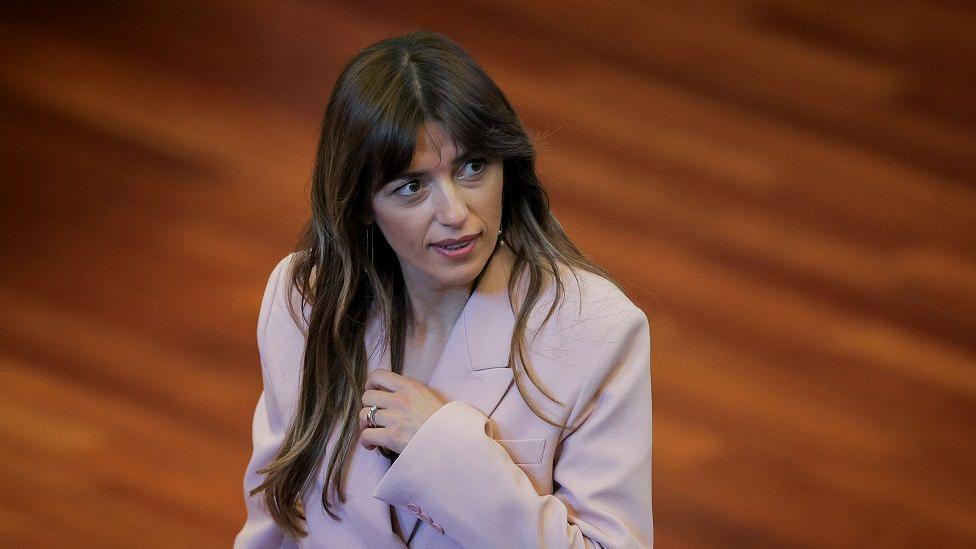 Zašto je Kosovo bez skupštine i posle 14 pokušaja 1 Aljbuljena Hadžiju je kandidatkinja Samoopredeljenja za predsednicu Skupštine Kosova, Kosovo, skupština, parlament Kosova, Samopredeljenje Aljbina Kurti