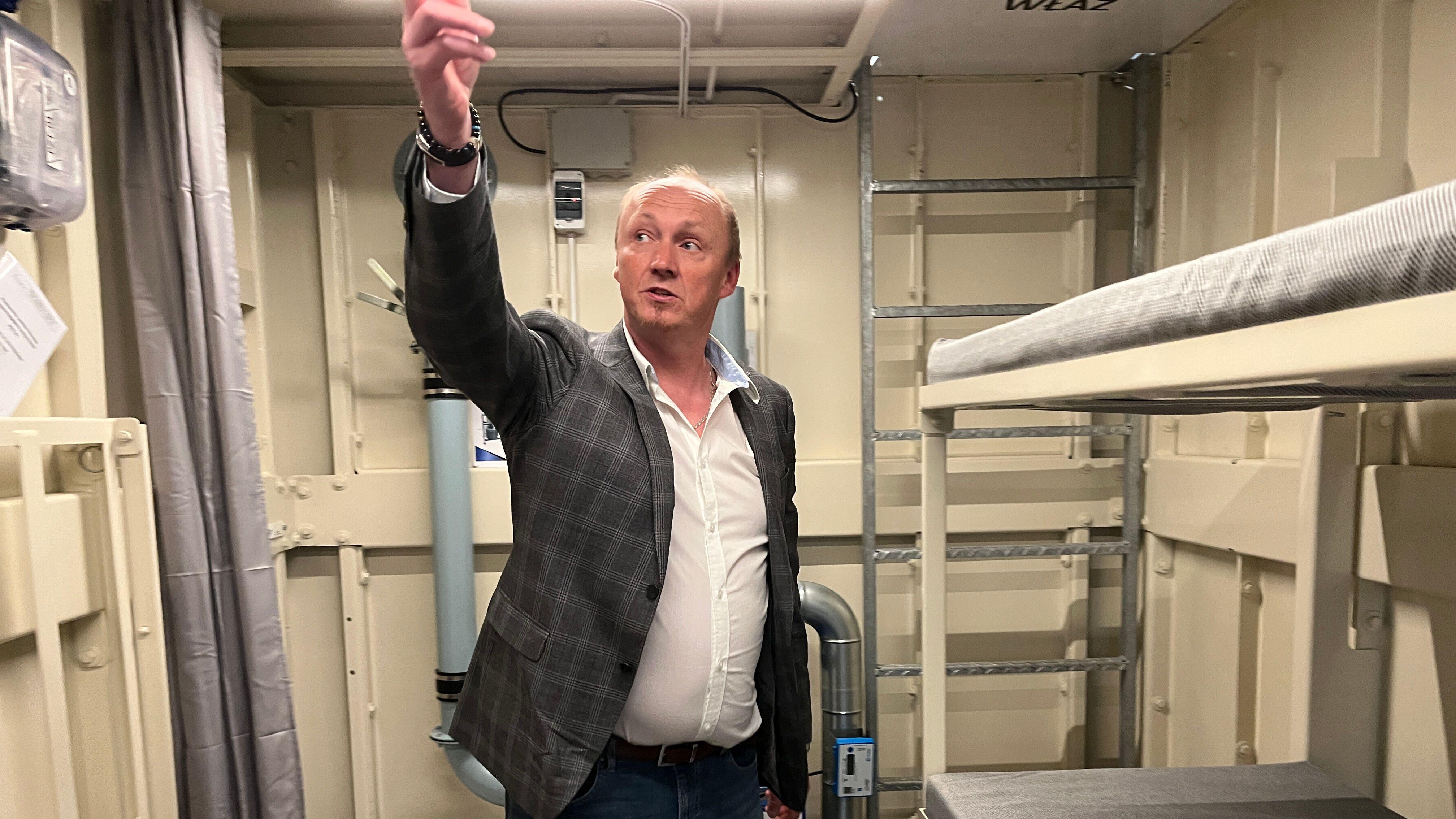 Kako se Poljaci pripremaju za rusku invaziju 6 Januš kaže da dobija desetine upita nedeljno od Poljaka koji žele da kupe skloništa