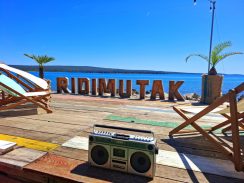 Podvodno otkriće svetskog glasa i (stasa) u čuvenom morskom lečilištu, gde je oboren novi Ginisov rekord: Pozdrav sa ostrva vitalnosti 2