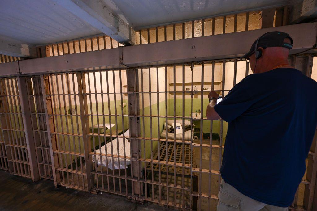 Pet stvari koje možda niste znali o čuvenom zatvoru Alkatraz 3 Zatvorenici u Alkatrazu su bili sami u ćelijama