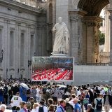 Počela konklava: Tajno glasanje za izbor novog pape 9