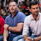 Važan član Đokovićevog stručnog štaba u bolnici: “Svi smo zabrinuti, nadam se da će biti u redu” 3