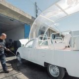 Papamobil će biti pretvoren u zdravstvenu stanicu za decu u Gazi 6