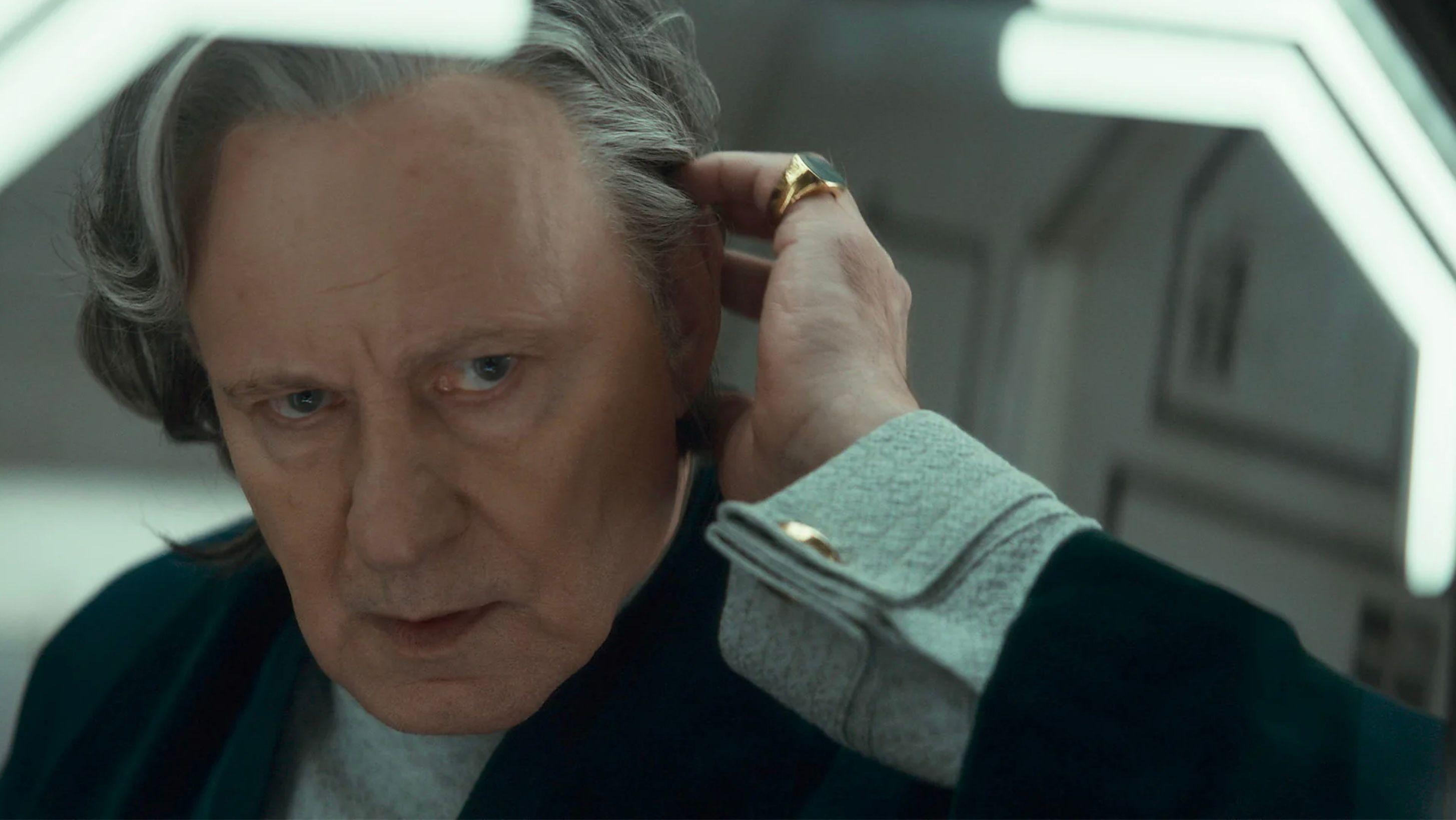 Staljinova burna mladost kao inspiracija za seriju Andor 3 Lik Lutena Raela, koga igra Stelan Skarsgard, nastao je po uzoru na Vladimira Lenjina