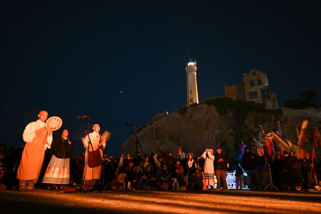 Pet stvari koje možda niste znali o čuvenom zatvoru Alkatraz 8 Neki starosedelački narodi tvrde da imaju istorijsko pravo na ostrvo Alkatraz