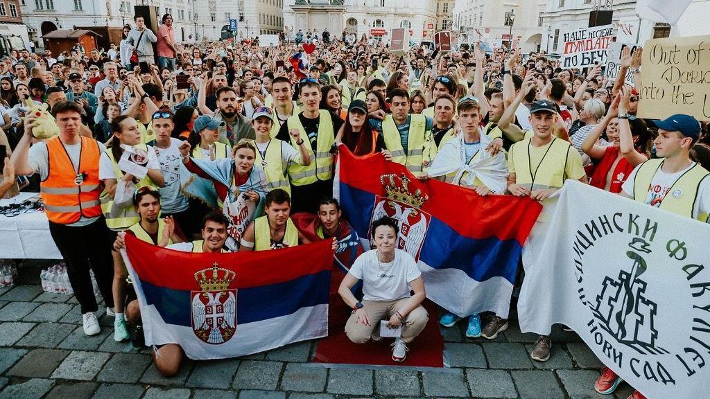 Studenti trče ka Briselu, diplomatski sukob Beograda i Beča 1 studenti maratonci, maraton do brisela, maraton studenata do Brisela, studenti trče do Brisela