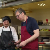 Vodi li Vučić protivizbornu kampanju? 7