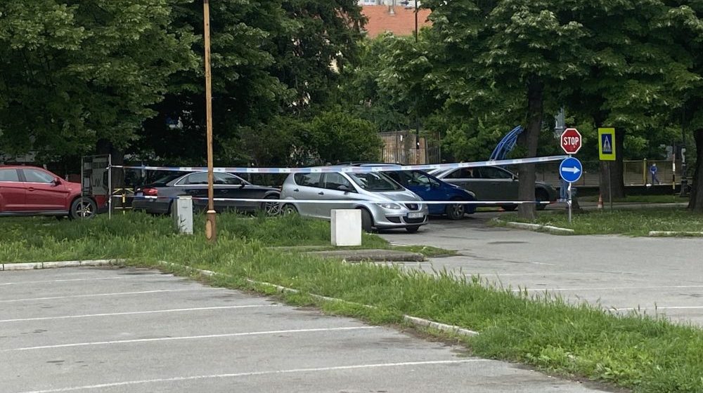 Napeto u Kuli pred večerašnji protest, parking u centru blokiran: Građani su besni i traže odgovornost za gađanje petardama i vatrometom 1