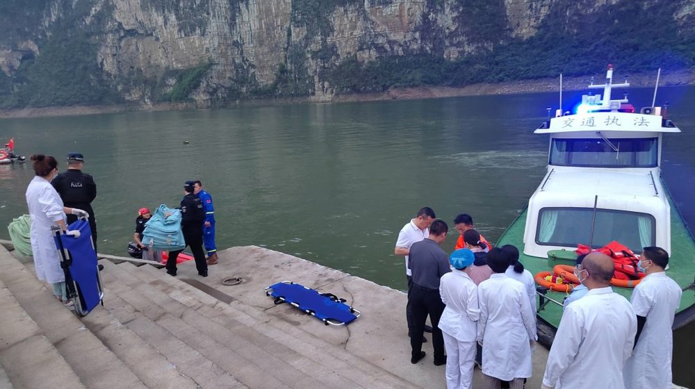 U prevrtanju turističkih brodova u Kini poginulo najmanje devet osoba 1