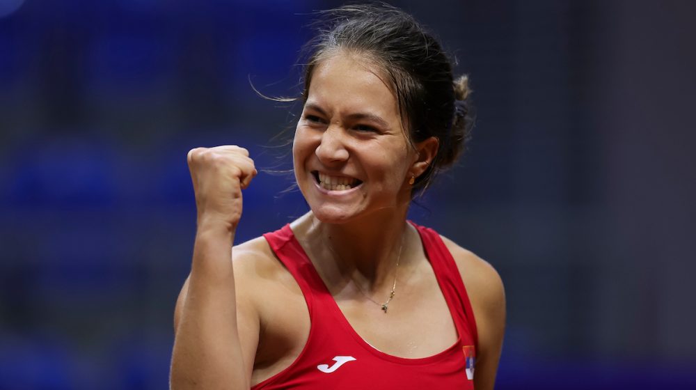 Lola Radivojević ostvarila prvu pobedu za Srbiju na ovogodišnjem Rolan Garosu (VIDEO) 1