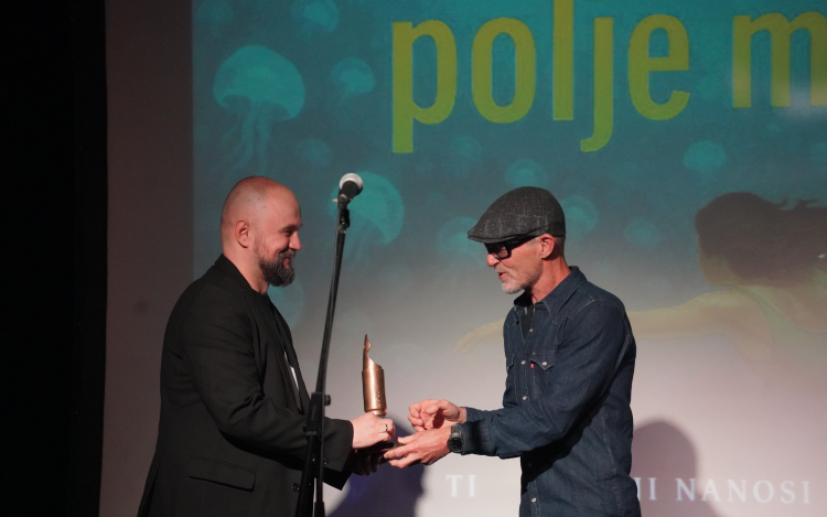 Prvi Triler Fest završen dodelom nagrada za najbolje regionalne romane u okviru triler žanra, koje je uručio Ju Nesbe 1