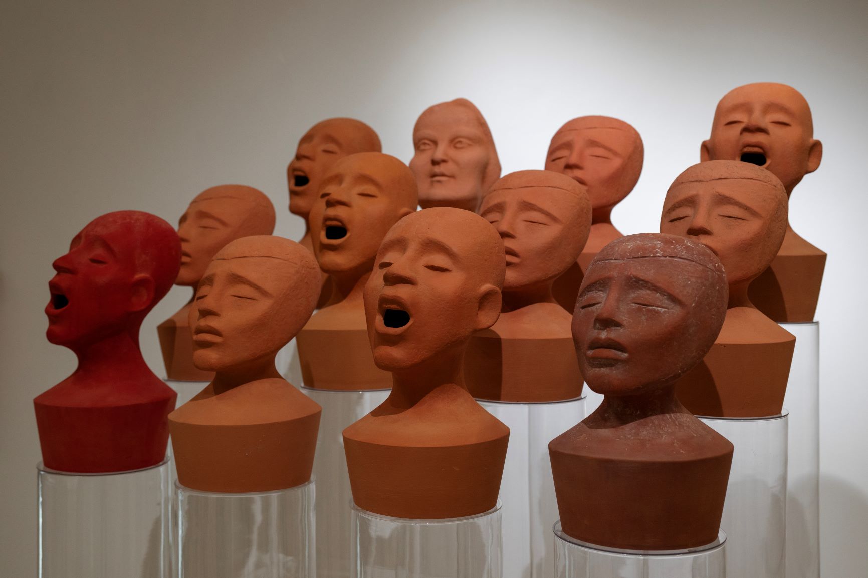 Otvorena izložba „Svetlucavo prijateljstvo“ Zdravka Joksimovića u Muzeju savremene umetnosti 3