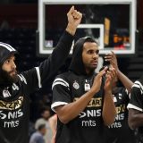 Dvejn Vašington, Brendon Dejvis, Ajzea Majk