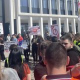 Kragujevački studenti u blokadi pozvali sutra na protest podrške uhapšenima aktivistima u Novom Sadu ispred Palate pravde 2