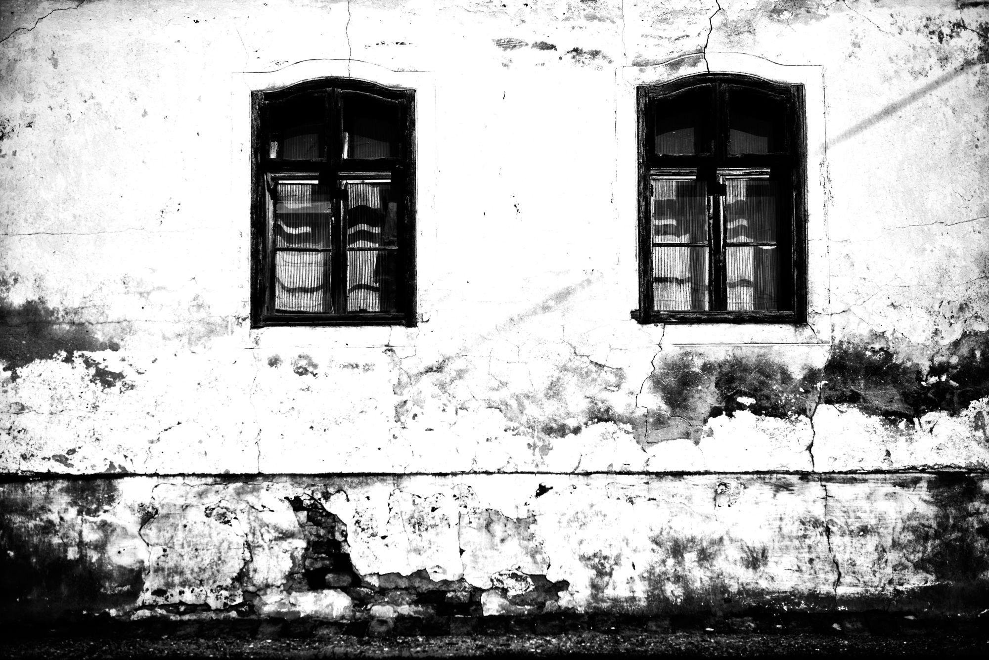 Napuštena kuća, ljubaznošću Centra za nenasilnu akciju