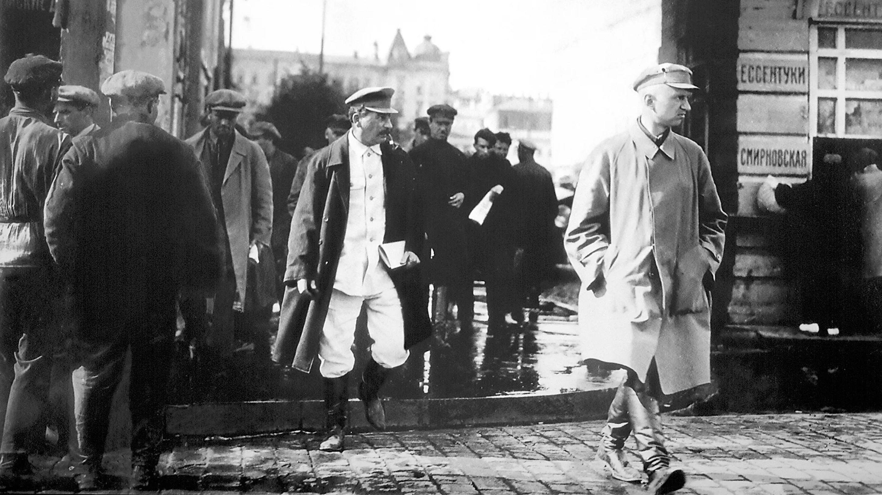 Staljinova burna mladost kao inspiracija za seriju Andor 4 Staljin je bio talentovani govornik, bivši student bogoslovije i romantični pesnik koji je kasnije postao diktator