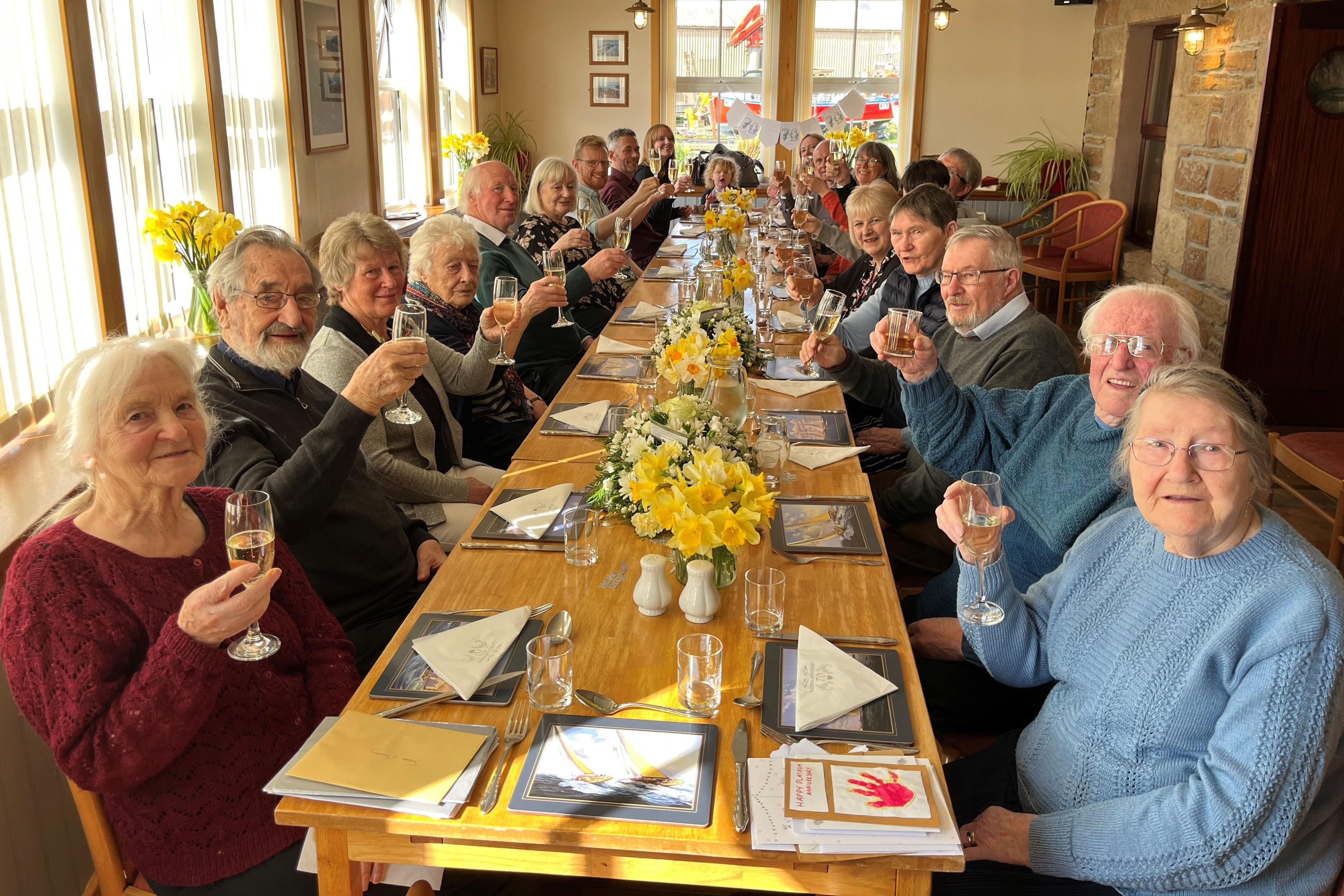 Koja je tajna 70 godina braka 4 Proslava platinaste godišnjice porodice Badž i Flet