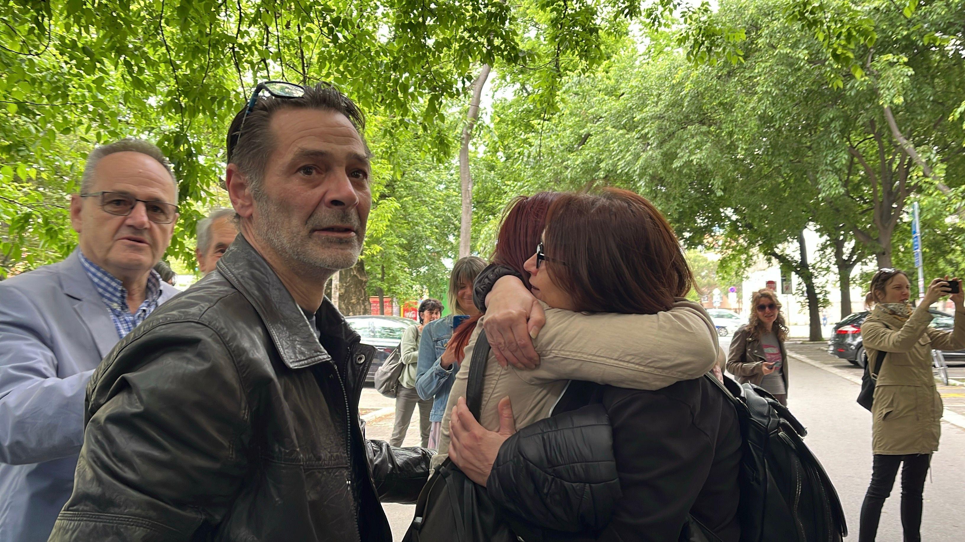 Kućni pritvor za troje aktivista, poruka iz Evrope vlastima: 'Poštujte ljudska prava' 2 Otac Lazara Dinica