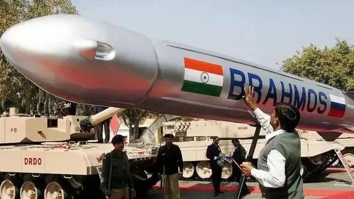 Bramos je jedna od indijskih krstarećih raketa koja može da nosi nuklearno oružje