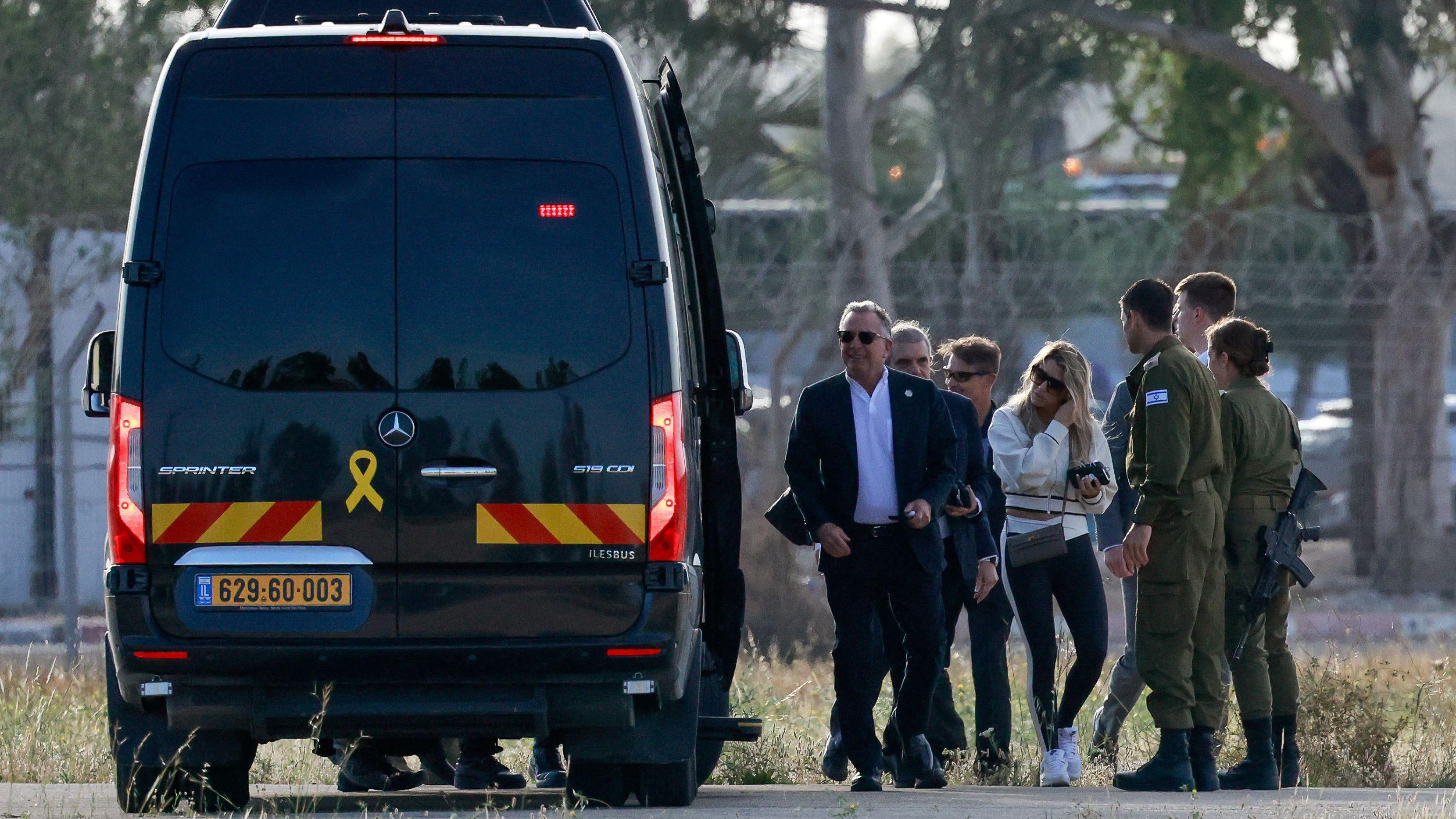 Hamas oslobodio američkog državljanina, još 58 zarobljenih talaca 4 Stiv Vitkof sleteo je u Izrael