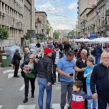 Tokom i nakon skupa naprednjaka u Nišu napadnuta ekipa Televizije Nova i novinarka Južnih vesti (VIDEO) 5