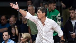 Janakopulos "osuo paljbu" po igračima posle poraza od Olimpijakosa: "Znam ko je pio alkohol, koliko je pio i kada je pio" 1