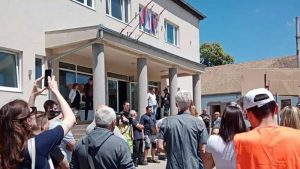 Nezavisni kandidat Juraj Červenak odneo je ubedljivu pobedu na izborima za predsednika Matice Slovačke u Srbiji, koji su održani u Bačkom Petrovcu.