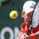 Novak Đoković osvojio 100. trofej u karijeri posle velikog preokreta u finalu turnira u Ženevi 2