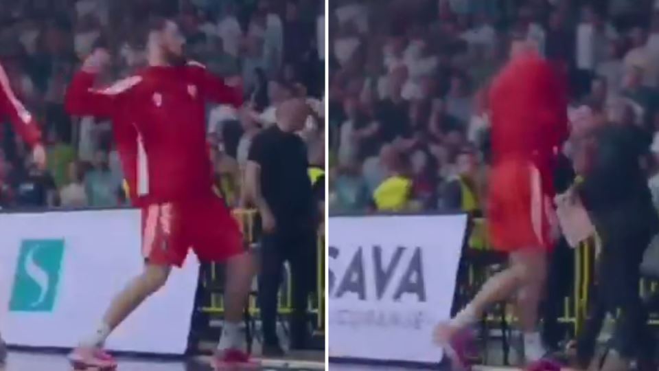 Nikola Kalinić bacio na tribine predmet kojim je neko iz publike gađao igrače Crvene zvezde (FOTO) 2