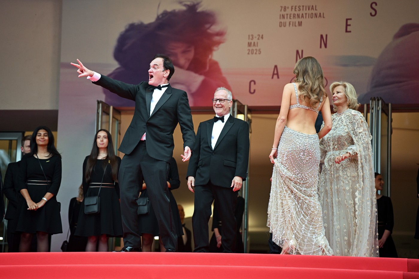 Reč-dve o De Niru, dobitniku počasne Zlatne palme, i mnogo više o odnosu slavnog festivala prema sukobu između Ukrajine i Rusije i Izraela i Palestine 2 Reč-dve o De Niru, dobitniku počasne Zlatne palme, i mnogo više o odnosu slavnog festivala prema sukobu između Ukrajine i Rusije i Izraela i Palestine 1