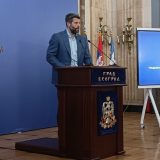 Gradonačelniku Šapiću smeta Ćacilend: Ne može niko da ih pomeri 2