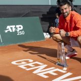 Treba istrpeti taj nivo ludila koje imam na terenu: Đoković u šampionskom govoru uputio izvinjenje svojim trenerima 1