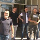 Suđenje poljoprivrednicima u Bogatiću, jer su pevali pesmu „Izađi mala“ i time uznemirili šefa odborničke grupe SNS-a 9