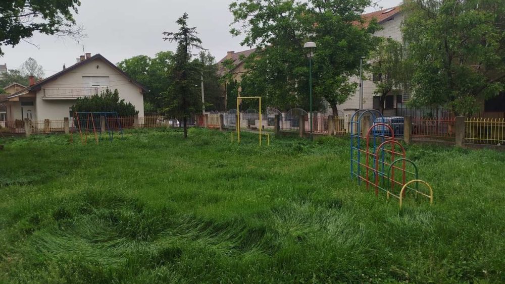 U Vrbasu obustava rada u vrtićima, 1.300 dece ostalo kod kuće: Plate kasne godinama, vaspitačice nemaju za račune 2 U Vrbasu obustava rada u vrtićima, 1.300 dece ostalo kod kuće: Plate kasne godinama, vaspitačice nemaju za račune 2