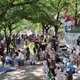 Protest ispred suda u Novom Sadu: Građani traže ukidanje pritvora za sve političke zatvorenike 5