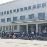 Građani izviždali Dejana Vuka Stankovića u Novom Sadu (VIDEO) 8