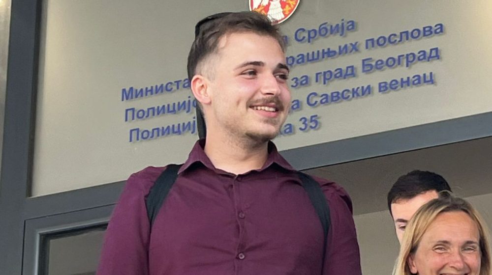 "Žandarm me povukao za gitaru": Student FPN objasnio kako je priveden nakon blokade Autokomande 1