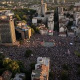 Da li je na pomolu formiranje društvenog fronta studenata, opozicije, nevladinog sektora..? 4