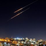 Tramp odobrio plan za napad na Iran, ali još vaga 4