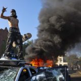 Los Anđeles kao ratna zona: Tramp šalje i marince da uguše proteste 7