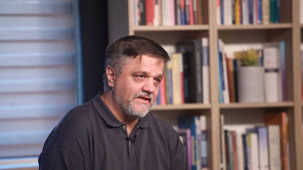 "Ćup televizije i uspavane institucije hrane ličnu vlast Vučića": Zoran Gavrilović za Danas 1