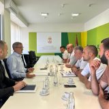 Glamočić sa mlekarima: Javni poziv za subvencije za kvalitetna priplodna grla najkasnije naredne nedelje 7