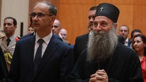 Macut i Porfirije ppotpisali ugovor za novac za hram Svetog Save 2