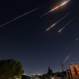 Iran uzvraća balističkim raketama na Izrael, preti 'najjačim udarom' 5