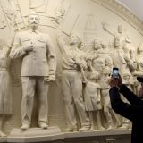 Kremlj vraća Staljina: Spomenik u metrou otvara stara pitanja 11