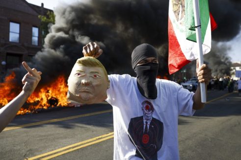 Eskalirale tenzije u Los Anđelesu: Tramp poslao Nacionalnu gardu, uhapšeno više od 60 ljudi, blokiran glavni autoput (FOTO, VIDEO) 8