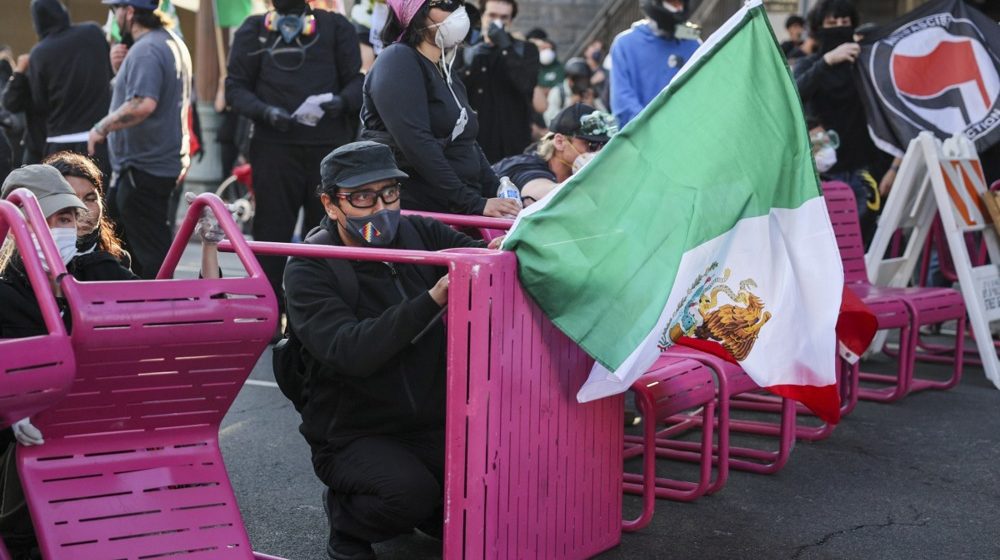 Strogi imigracioni zakoni: A onda je Tramp krenuo na Los Anđeles i probudio nešto drugo 1